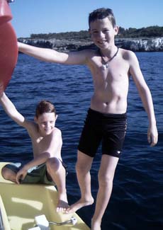 pedalo at Cala Mondrago